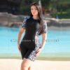 Combinaison de natation pour femme 1 piece Couleur : Noir et Blanc Demi-manche